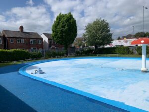 paddling pool